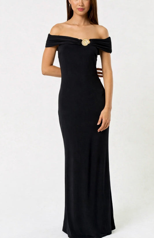 Off The Shoulder Maxi Dress With Seashell